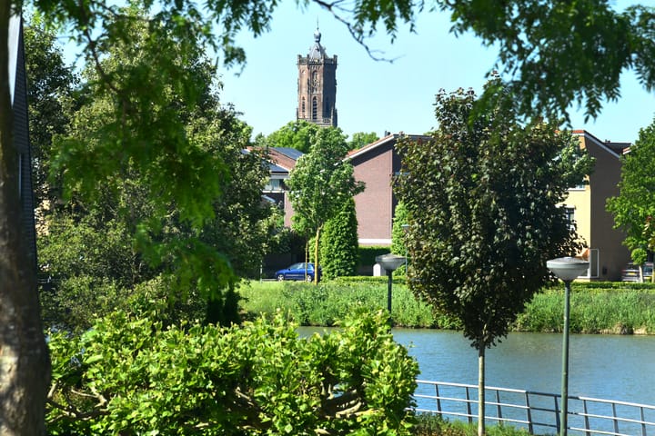 Foto 12 van Quadrans 32