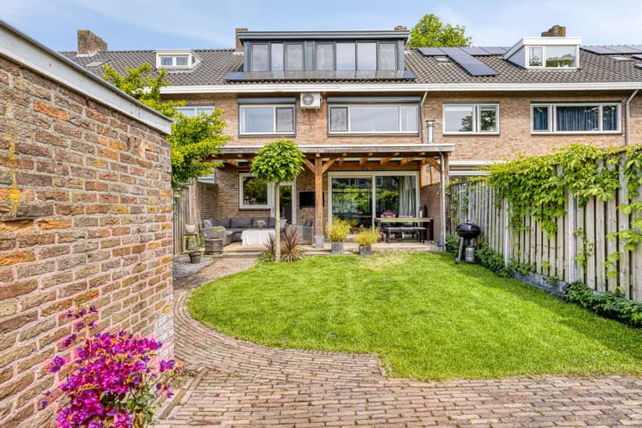 Foto 39 van Vanvitelliweg 15