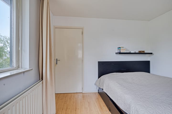 Foto 27 van Veluwelaan 1