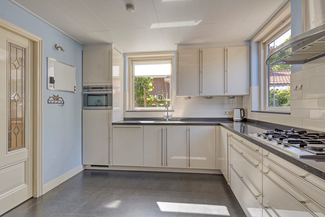 Photo 16 of Dorpsweg 92