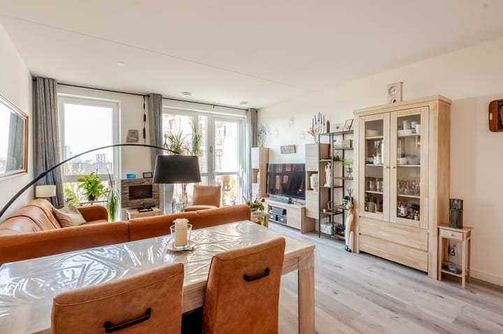 Photo 5 of Tempo Doeloestraat 246