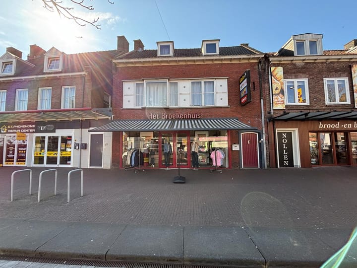 Grotestraat 95