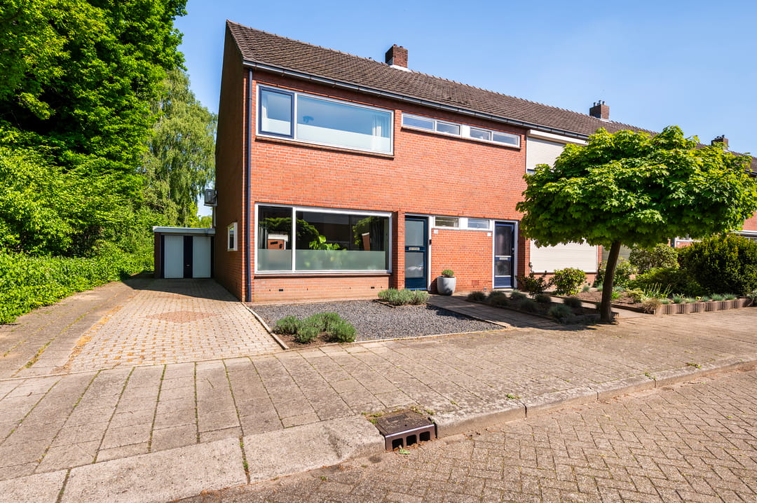 Foto 1 van De Ruijterstraat 24