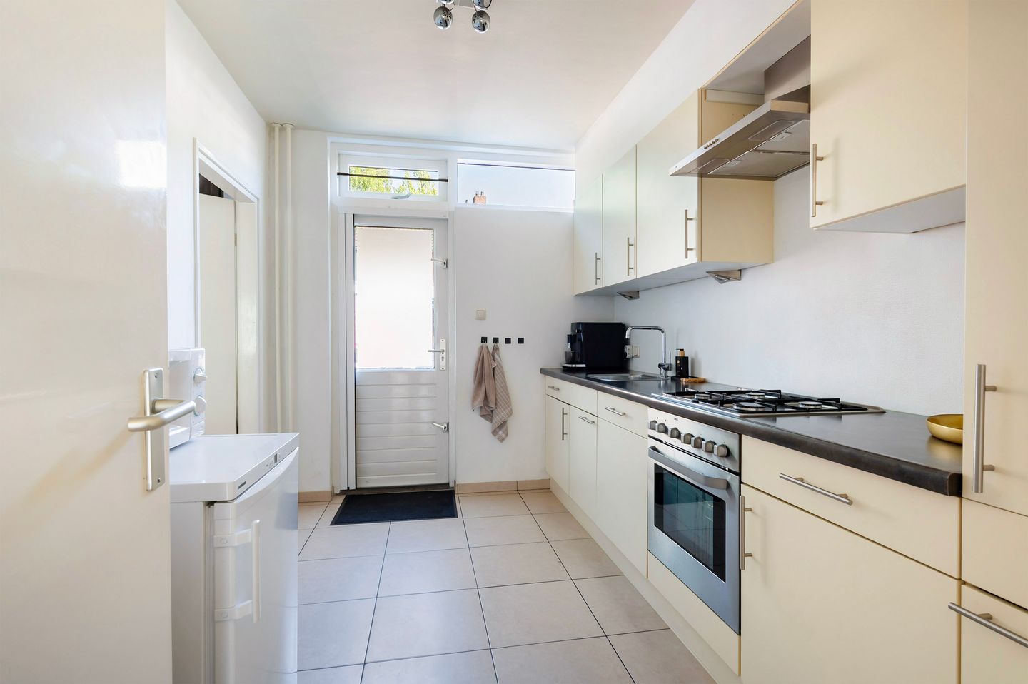 Foto 14 van De Ruijterstraat 24