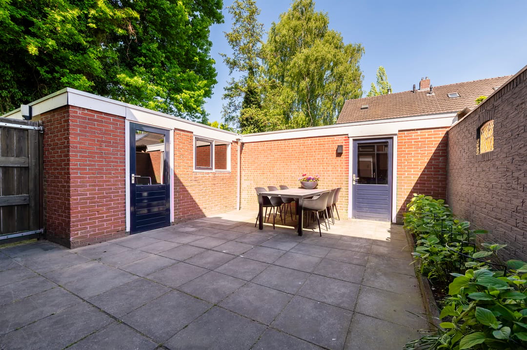 Foto 32 van De Ruijterstraat 24