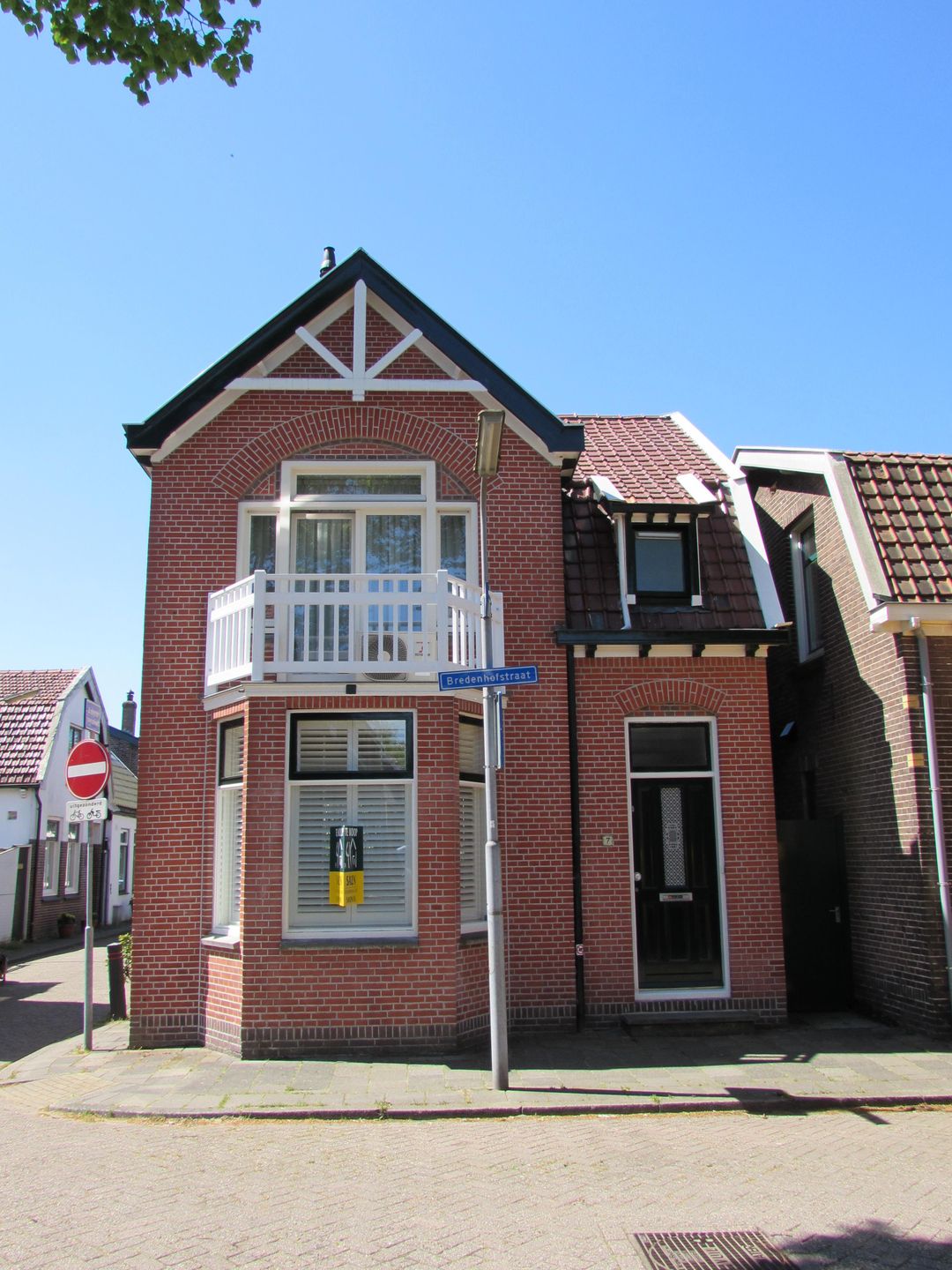 Photo 1 of Bredenhofstraat 7