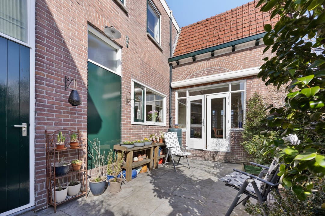 Photo 8 of Bredenhofstraat 7