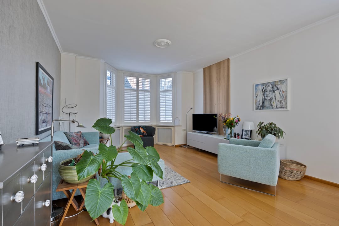 Photo 11 of Bredenhofstraat 7