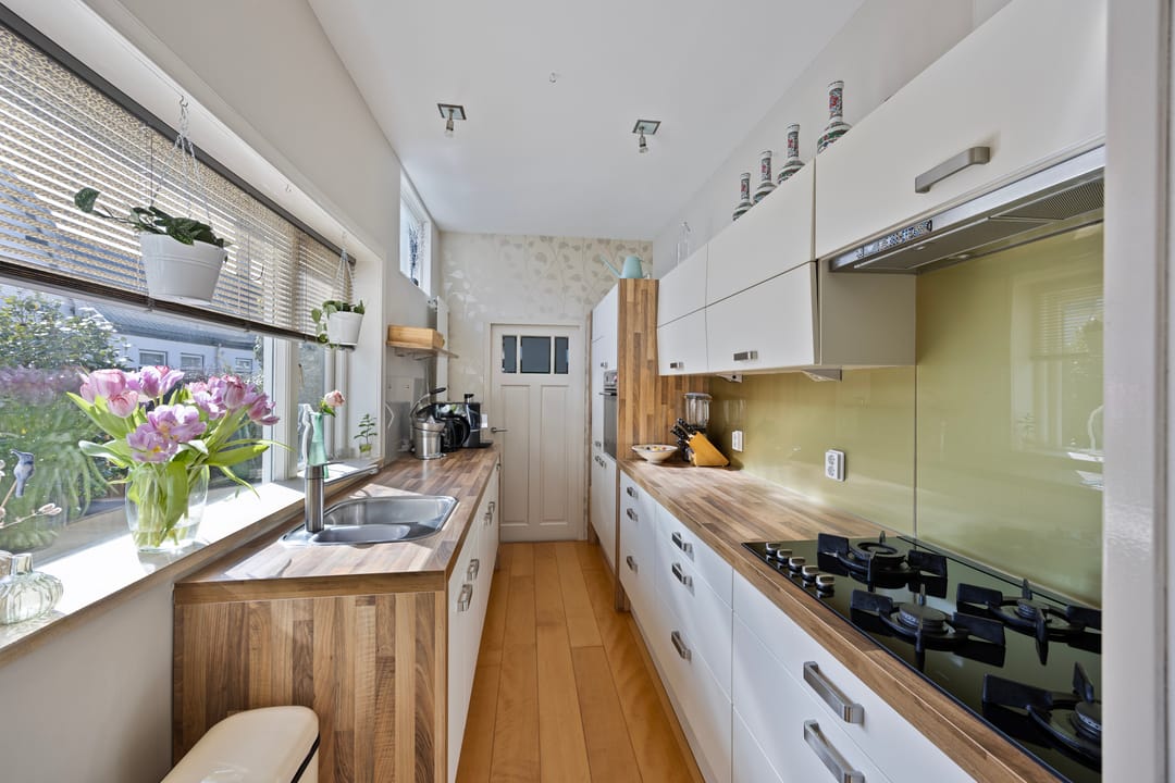 Photo 17 of Bredenhofstraat 7