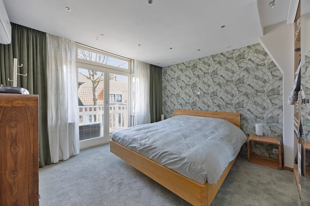 Photo 22 of Bredenhofstraat 7