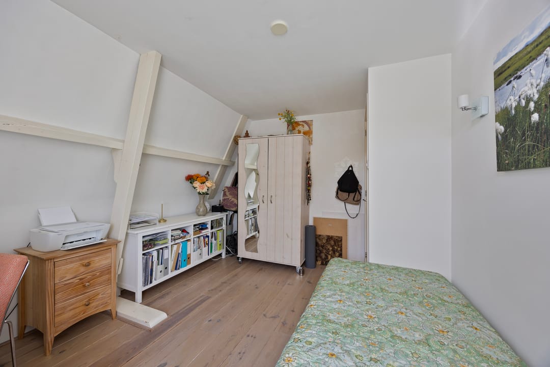 Photo 32 of Bredenhofstraat 7