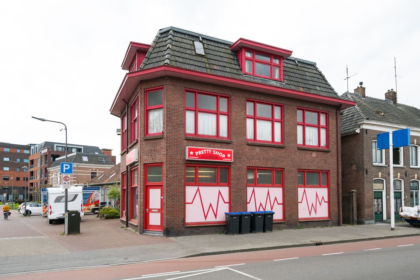 View photo 2 of Misterweg 1