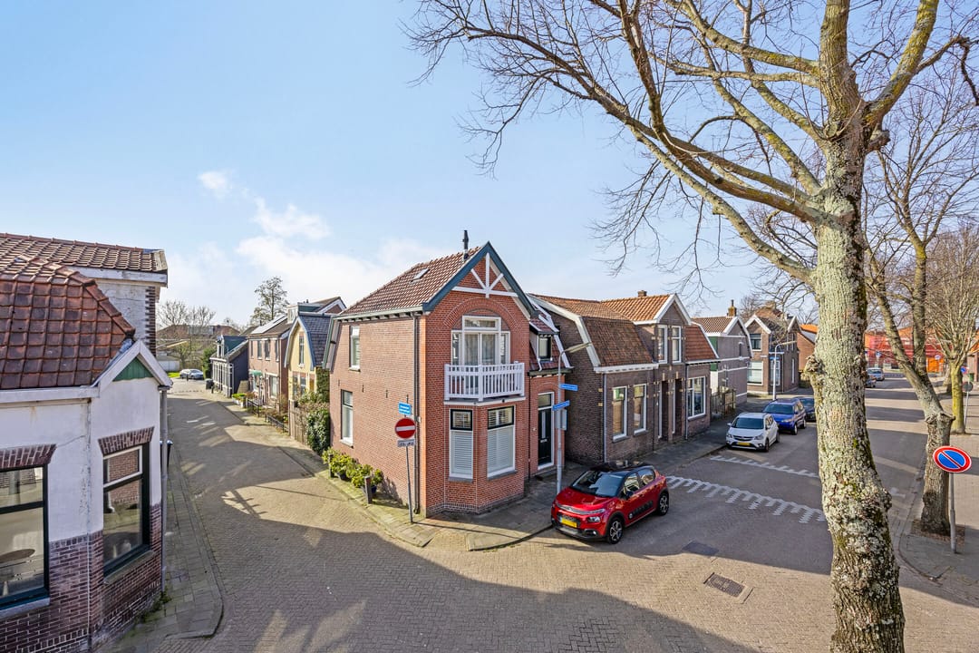 Photo 41 of Bredenhofstraat 7