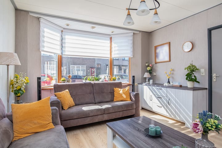 Photo 5 of Stationsstraat 37-A