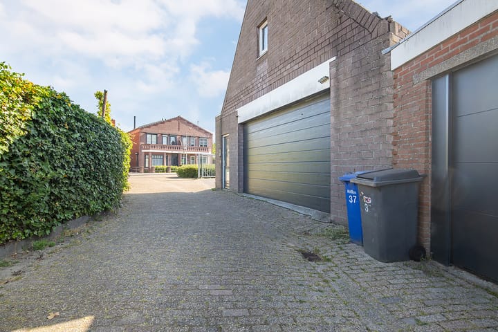 Photo 18 of Stationsstraat 37-A