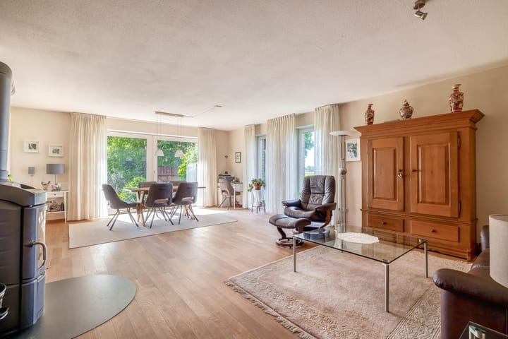 Foto 11 van Ost-West Strasse 11