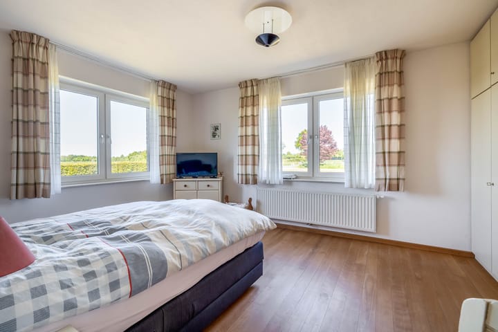 Foto 26 van Ost-West Strasse 11