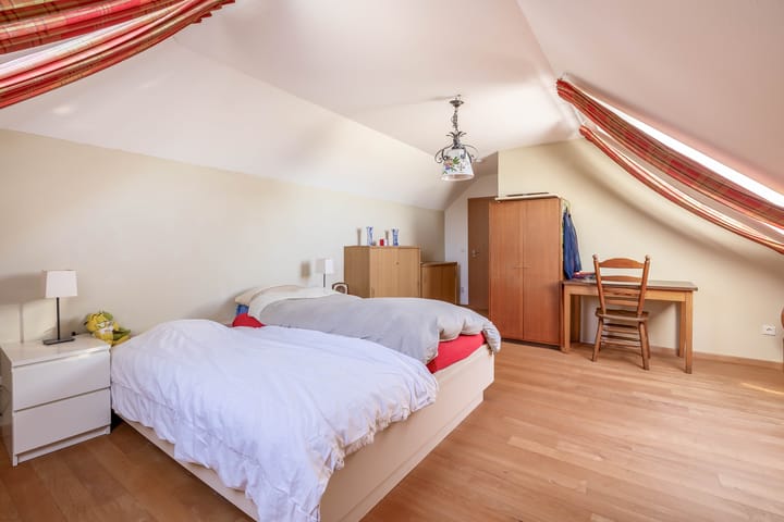 Foto 37 van Ost-West Strasse 11