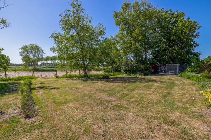 Foto 43 van Ost-West Strasse 11