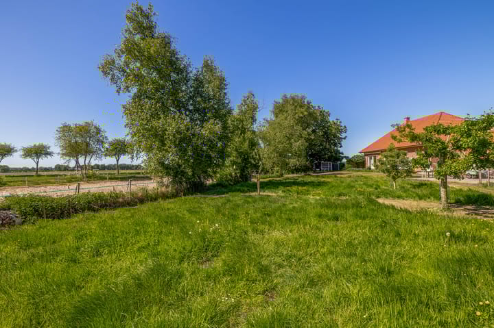 Foto 46 van Ost-West Strasse 11