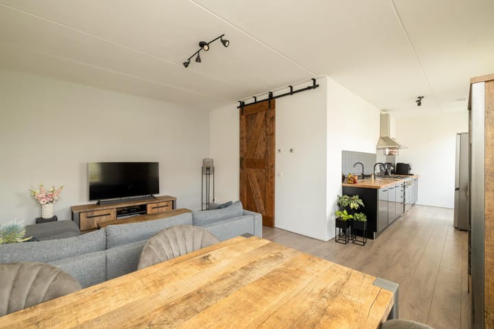 Foto 2 van Anna van Hannoverlaan 7