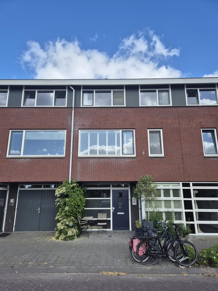 P. Hans Frankfurthersingel 194-B