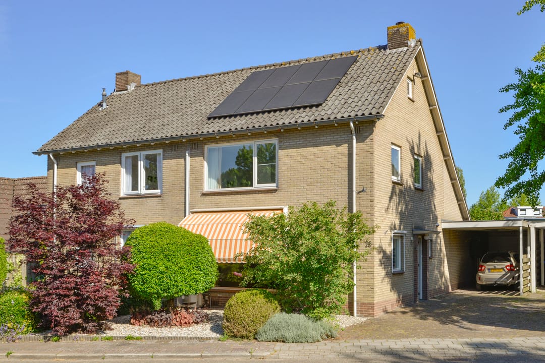 Foto 1 van St. Theresiastraat 26