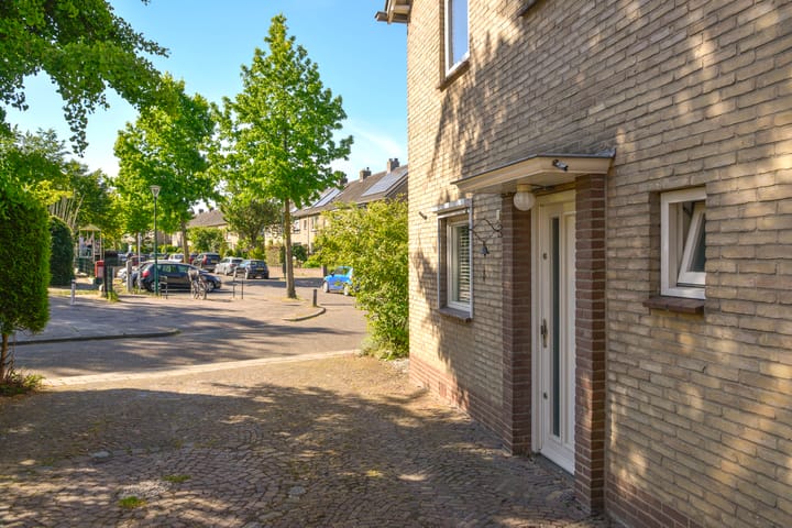 Photo 5 of St. Theresiastraat 26