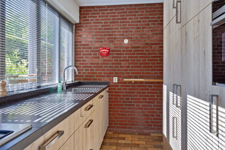 Foto 13 van Korenbloemstraat 6