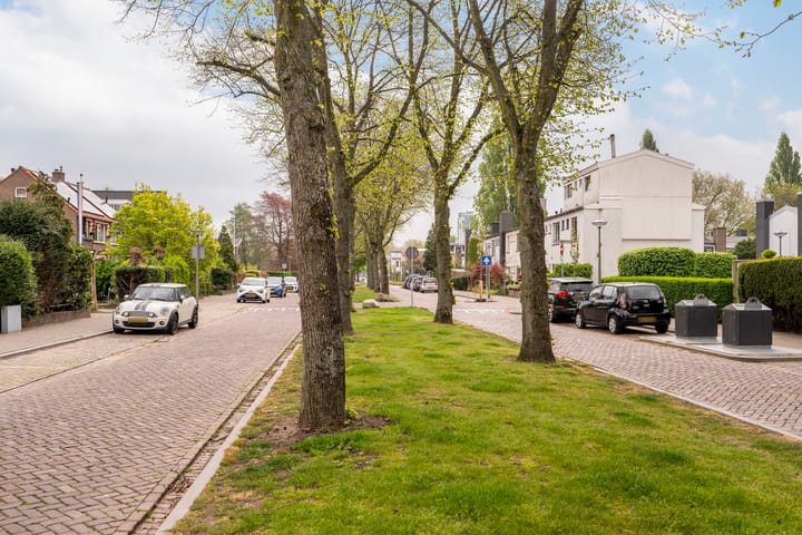 Foto 32 van Riouwlaan 55