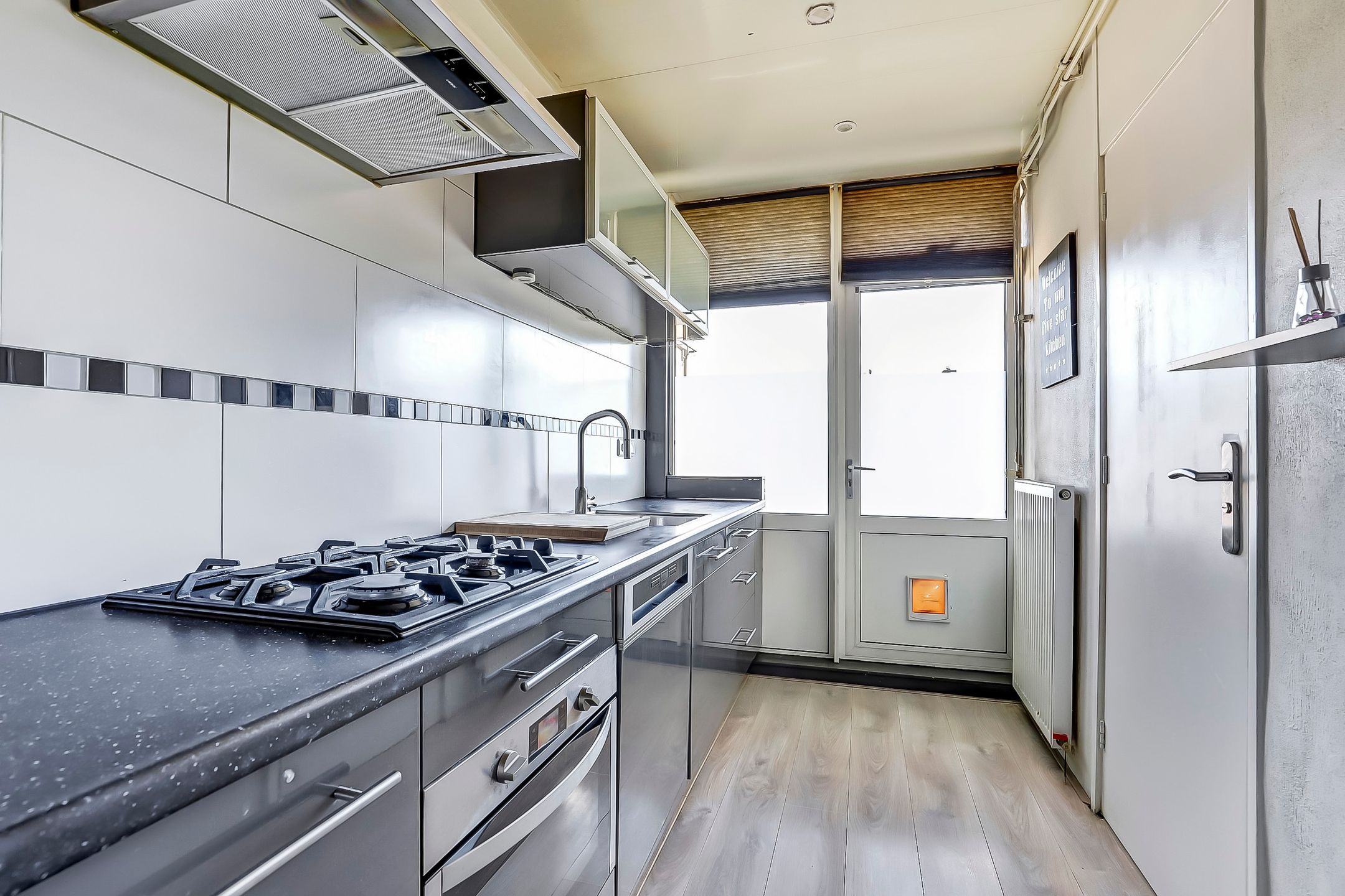 Foto 9 van Anna van Burenstraat 46