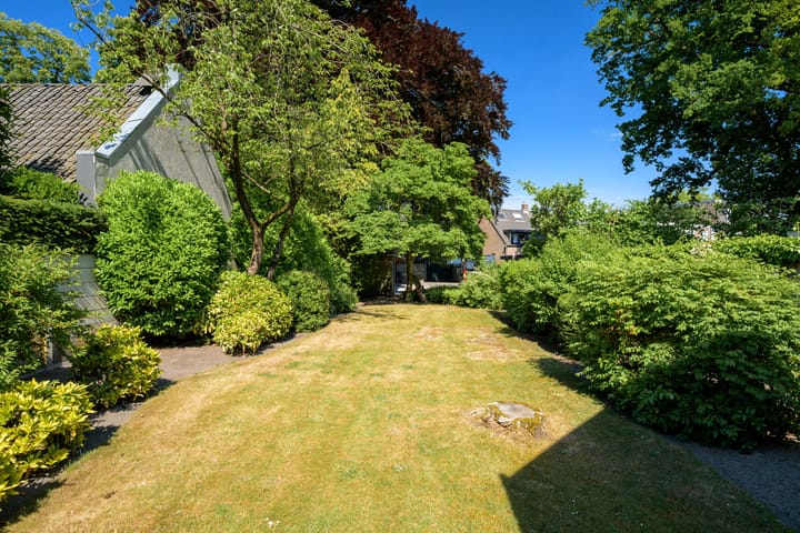 Photo 28 of Ginnekenweg 281