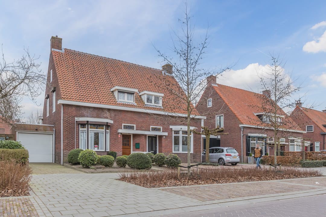 Photo 7 of Bredaseweg 18