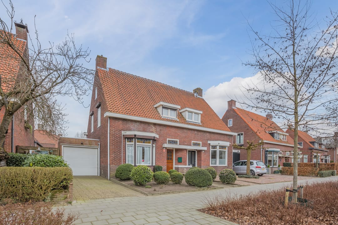 Photo 8 of Bredaseweg 18