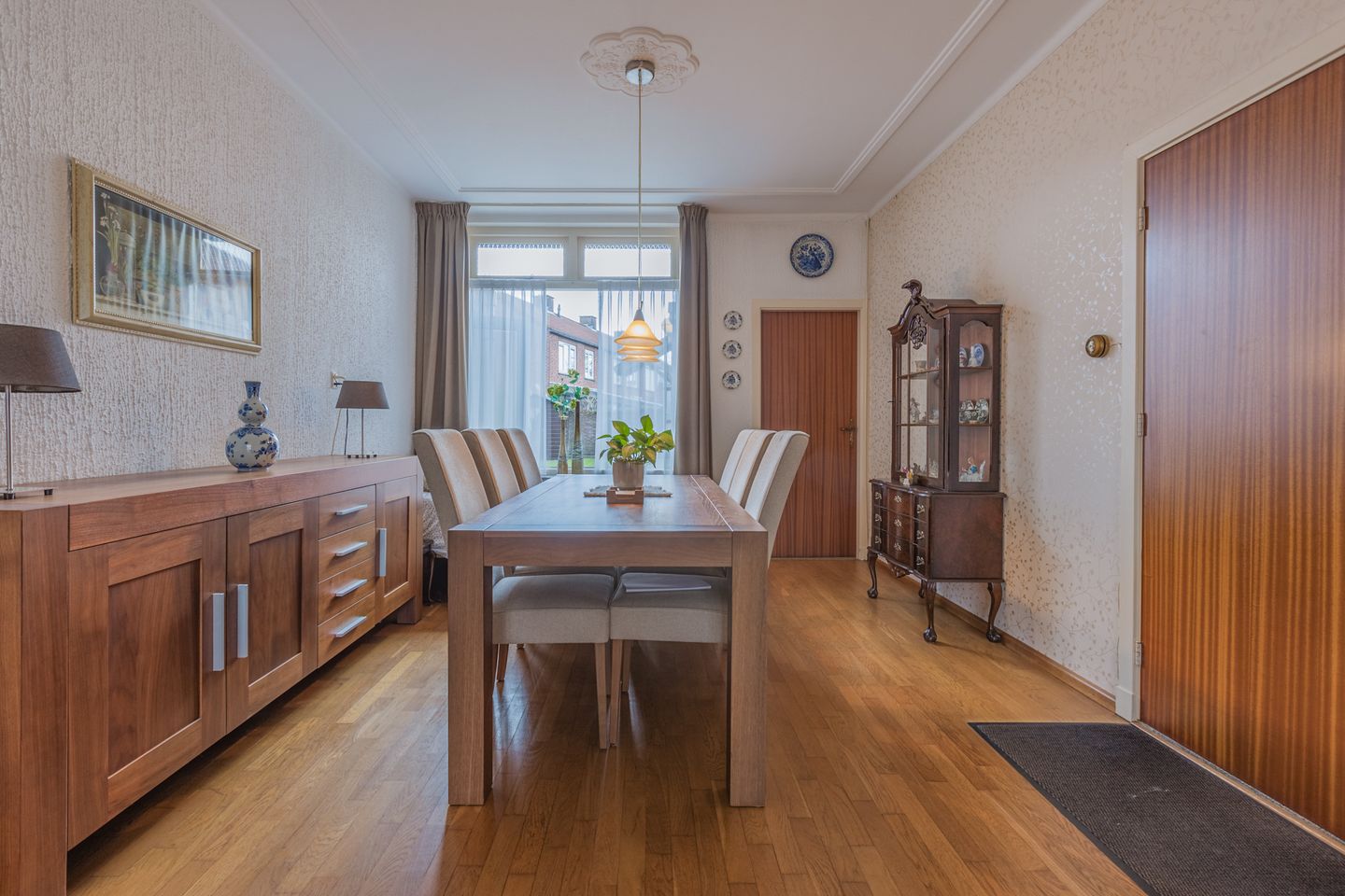 Photo 19 of Bredaseweg 18