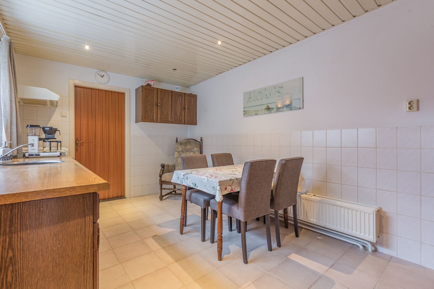 Photo 20 of Bredaseweg 18