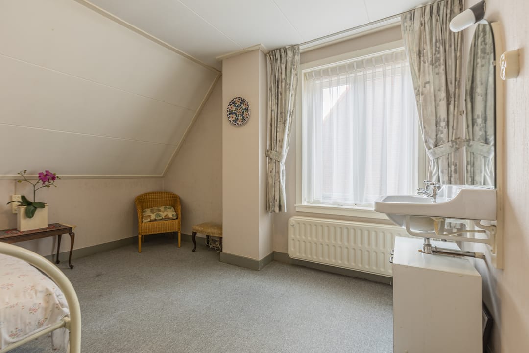 Photo 26 of Bredaseweg 18