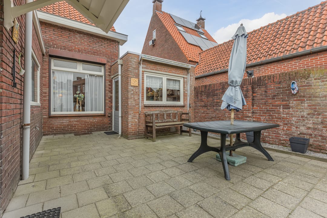 Photo 47 of Bredaseweg 18