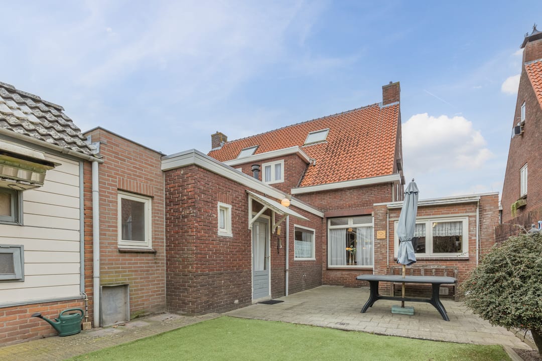 Photo 52 of Bredaseweg 18