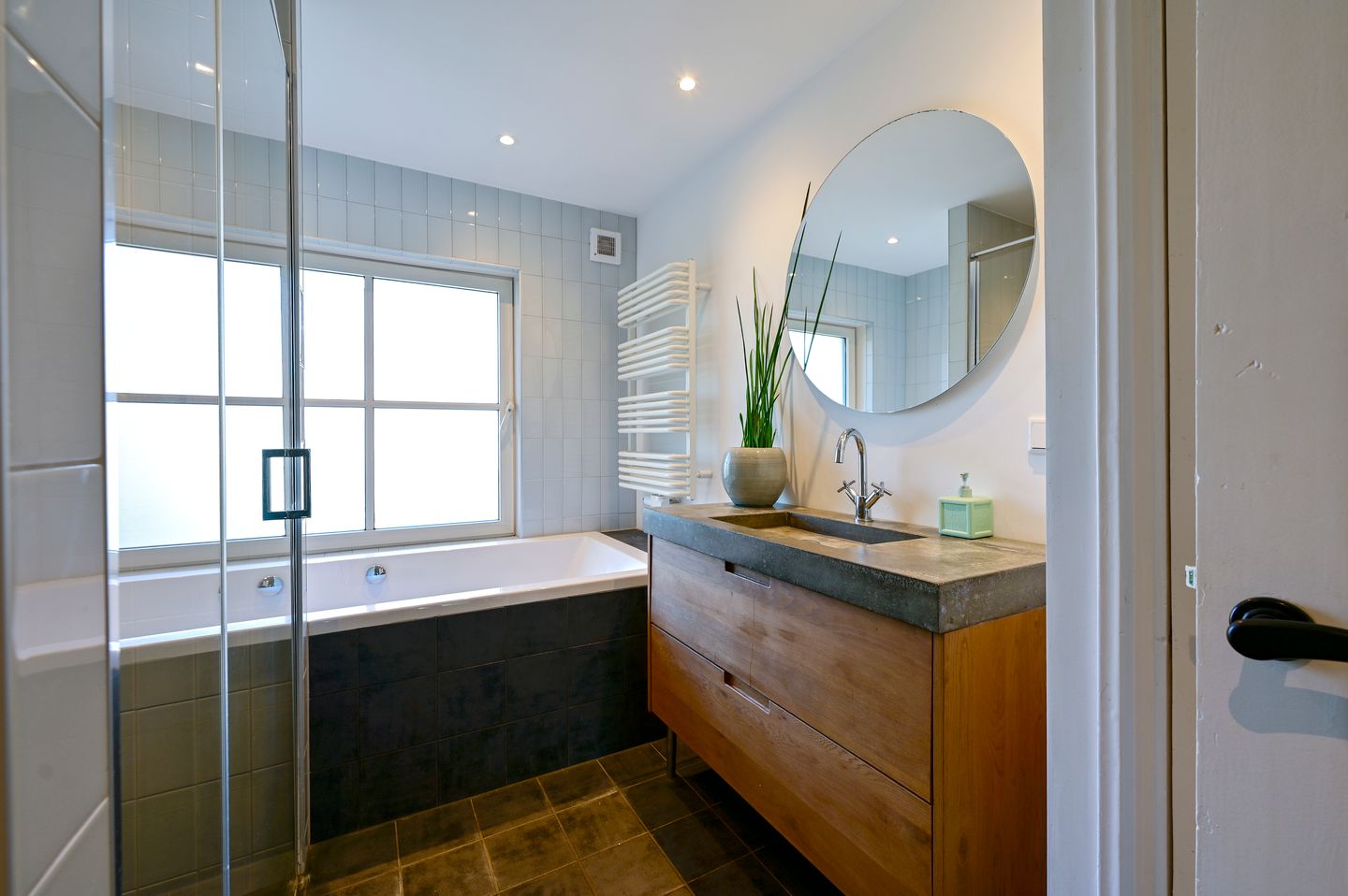 Foto 14 van Gerard Doulaan 61