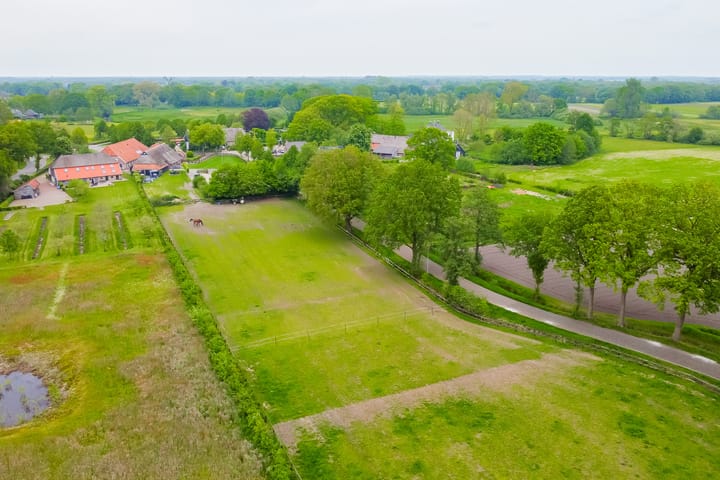 Foto 2 van Kerkweg 1