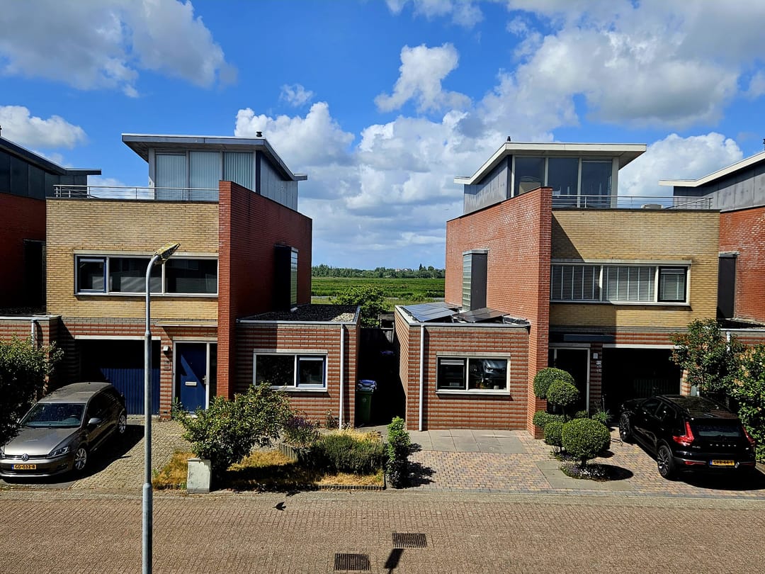 Photo 32 of Claude Debussystraat 124