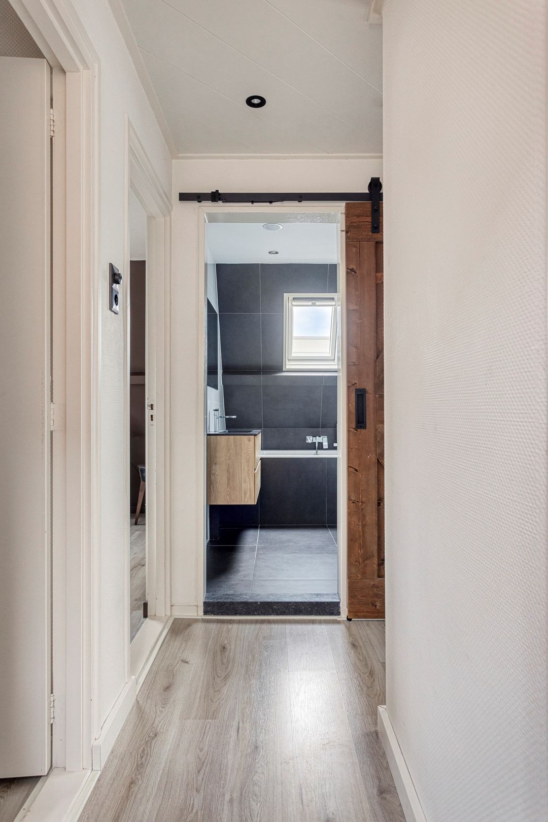 Foto 23 van Paulina van Weellaan 13-A