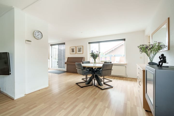 Foto 15 van Floralaan 9