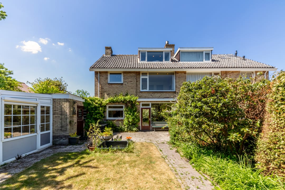 Foto 1 van v d Meerweg 5-B