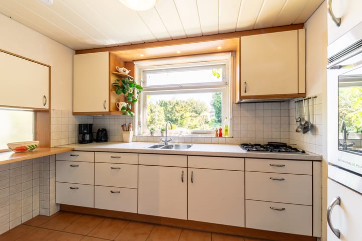 Foto 17 van v d Meerweg 5-B