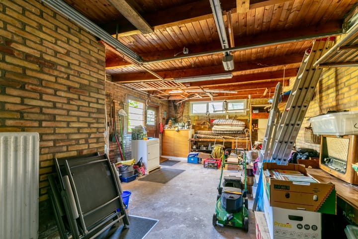 Foto 21 van v d Meerweg 5-B