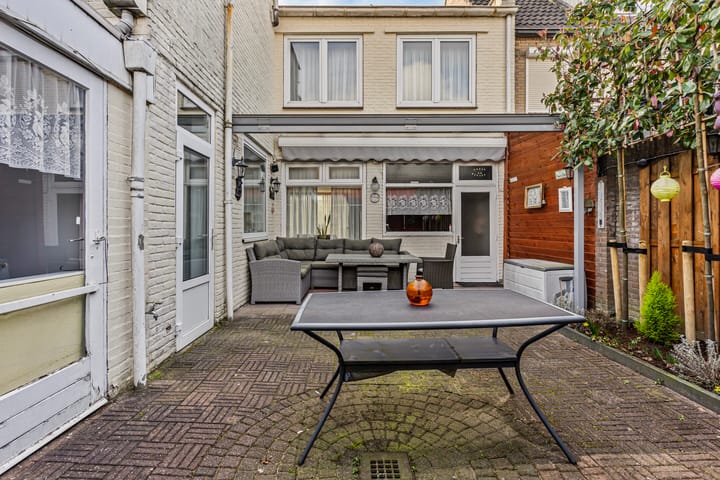 Foto 34 van Van Hogendorpstraat 53-A