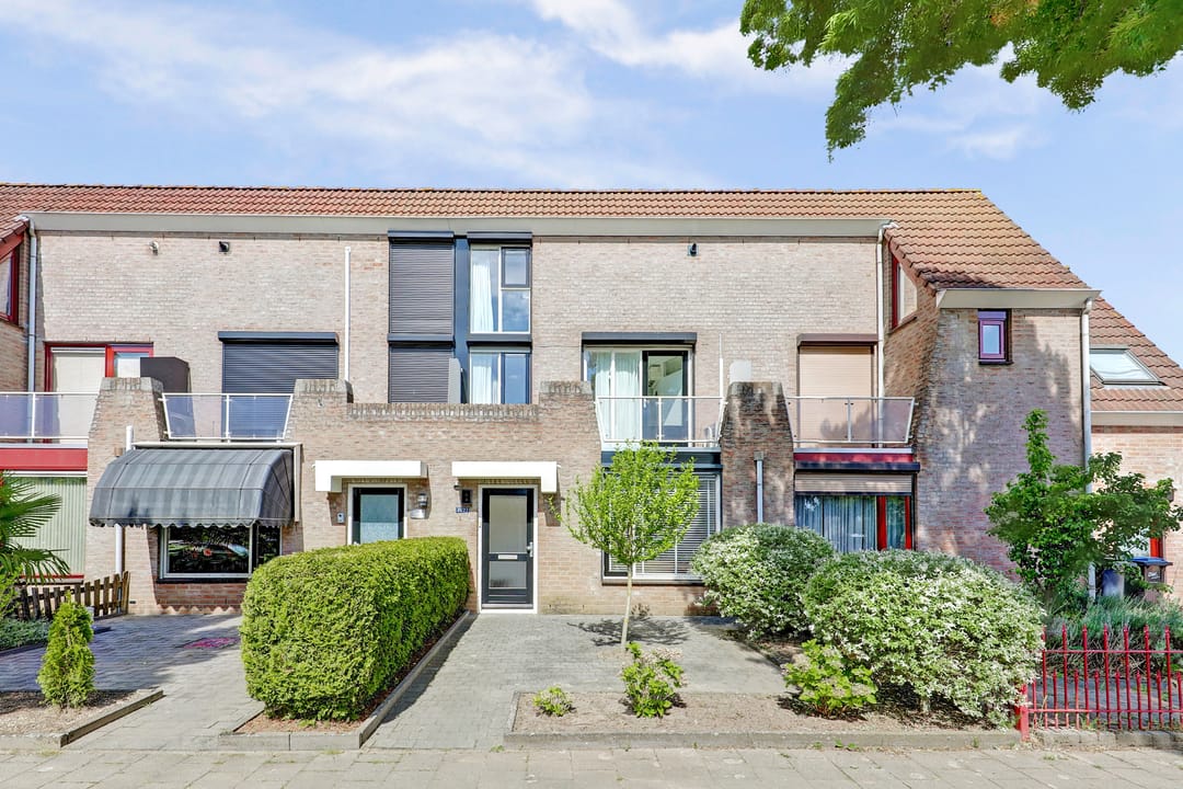 Koopwoningen - huizen te koop in [Funda]