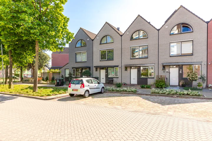 Foto 40 van Bartokweg 93